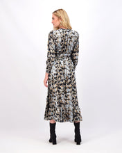 Load image into Gallery viewer, *FINAL SALE*  Velvet Wrap Dress in Blue
